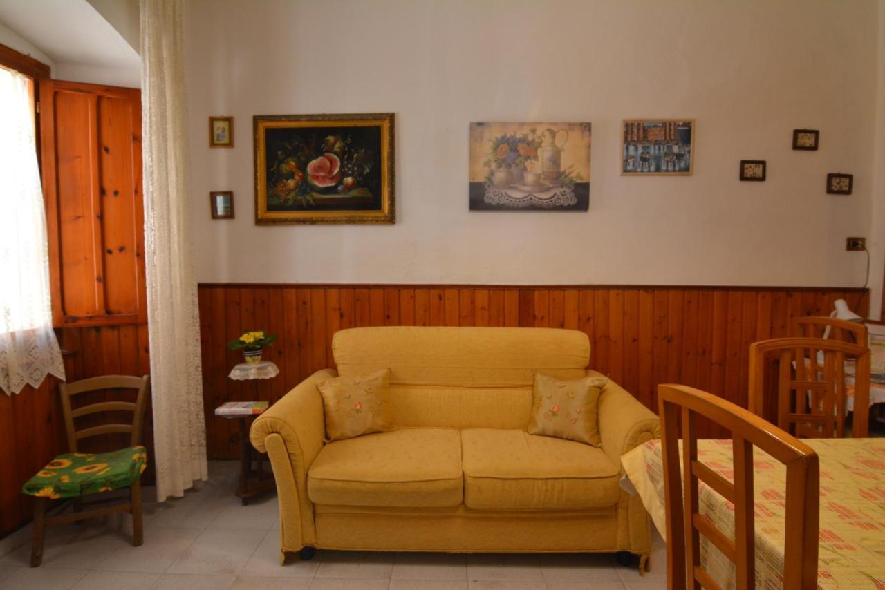 Casa Vacanze I Girasoli Iglesias Buitenkant foto